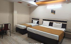 M R Hotels